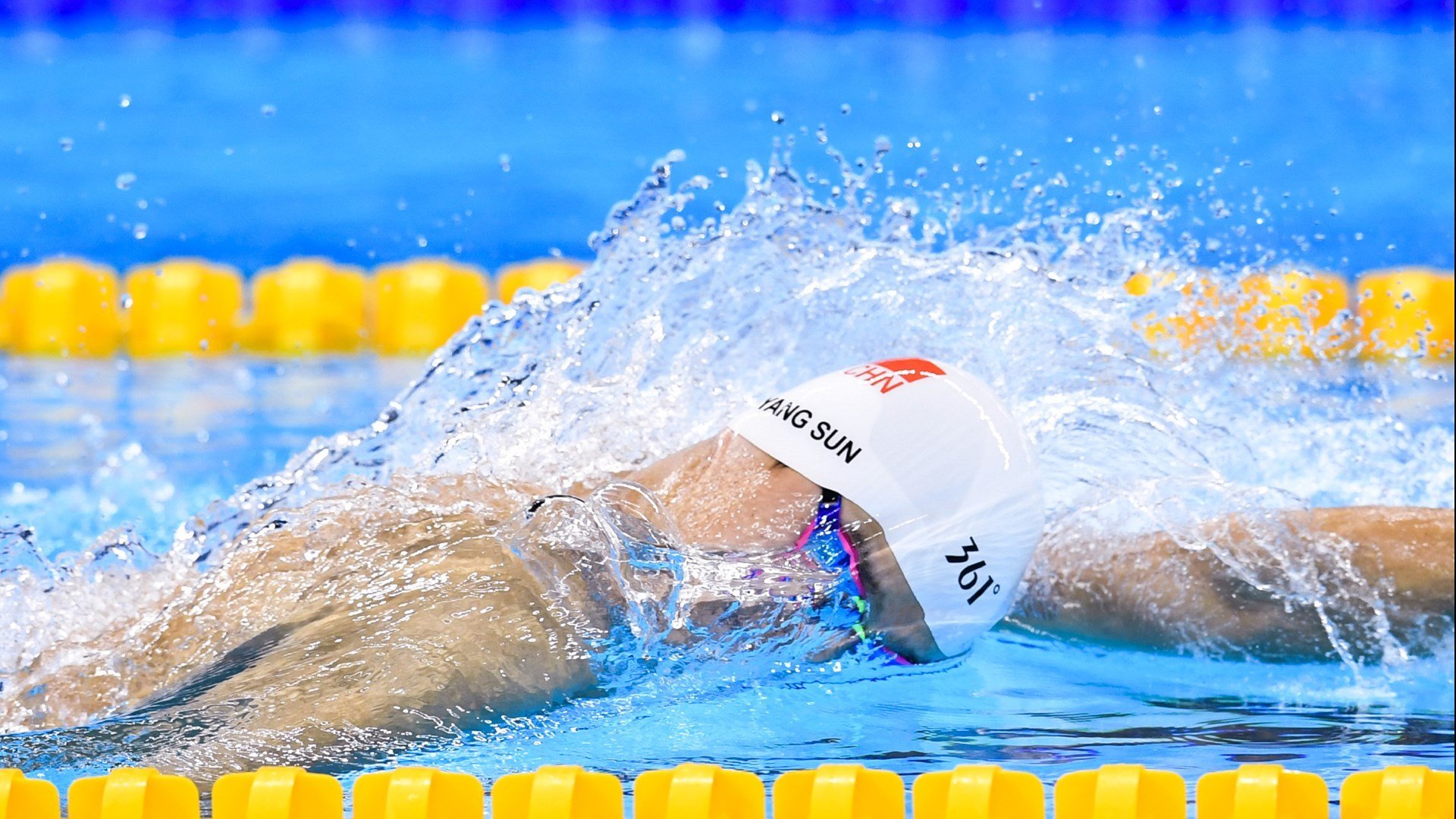 中国香港队在国际乒联混合团体世界杯中展现出色团队配合，香港乒乓球队成绩